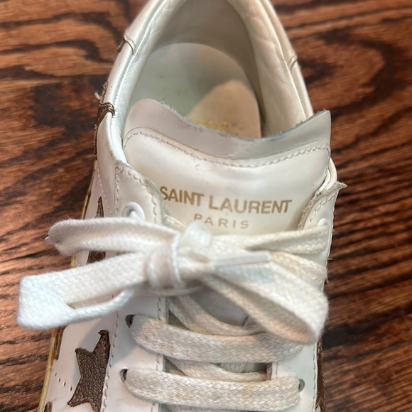 YSL Designer Sneakers, Gold Star Appliqué Court White Sneakers, Size 39 (75) - Picture 4 of 16
